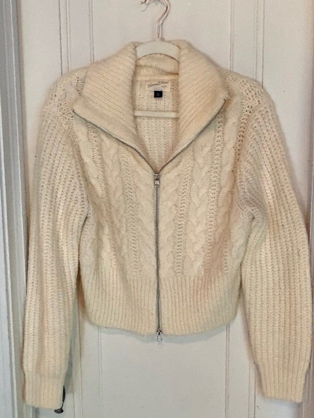 Universal Thread Cream Cable-Knit Zip Cardigan